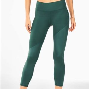 Ultracool shine leggings from fabletics
